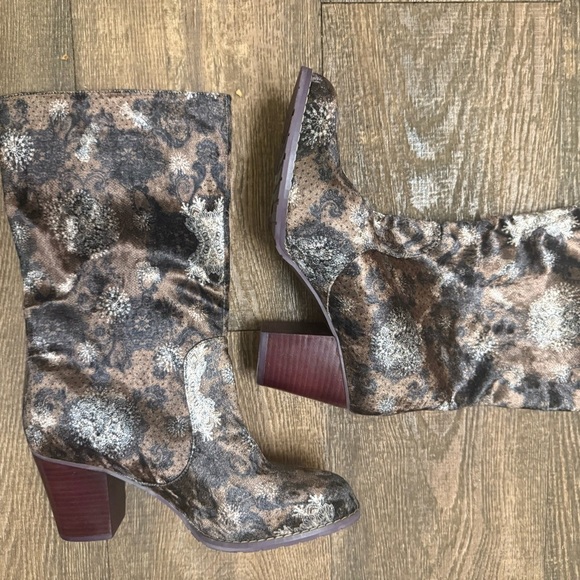 Desigual 10.5 Artistic velvet feel Heeled Boots - Black, Brown,purple NWT no box - Picture 4 of 15